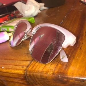 Super cute sunglasses!